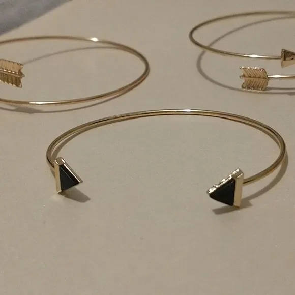 Bracelets & Ring Set! - Picture 4 of 8